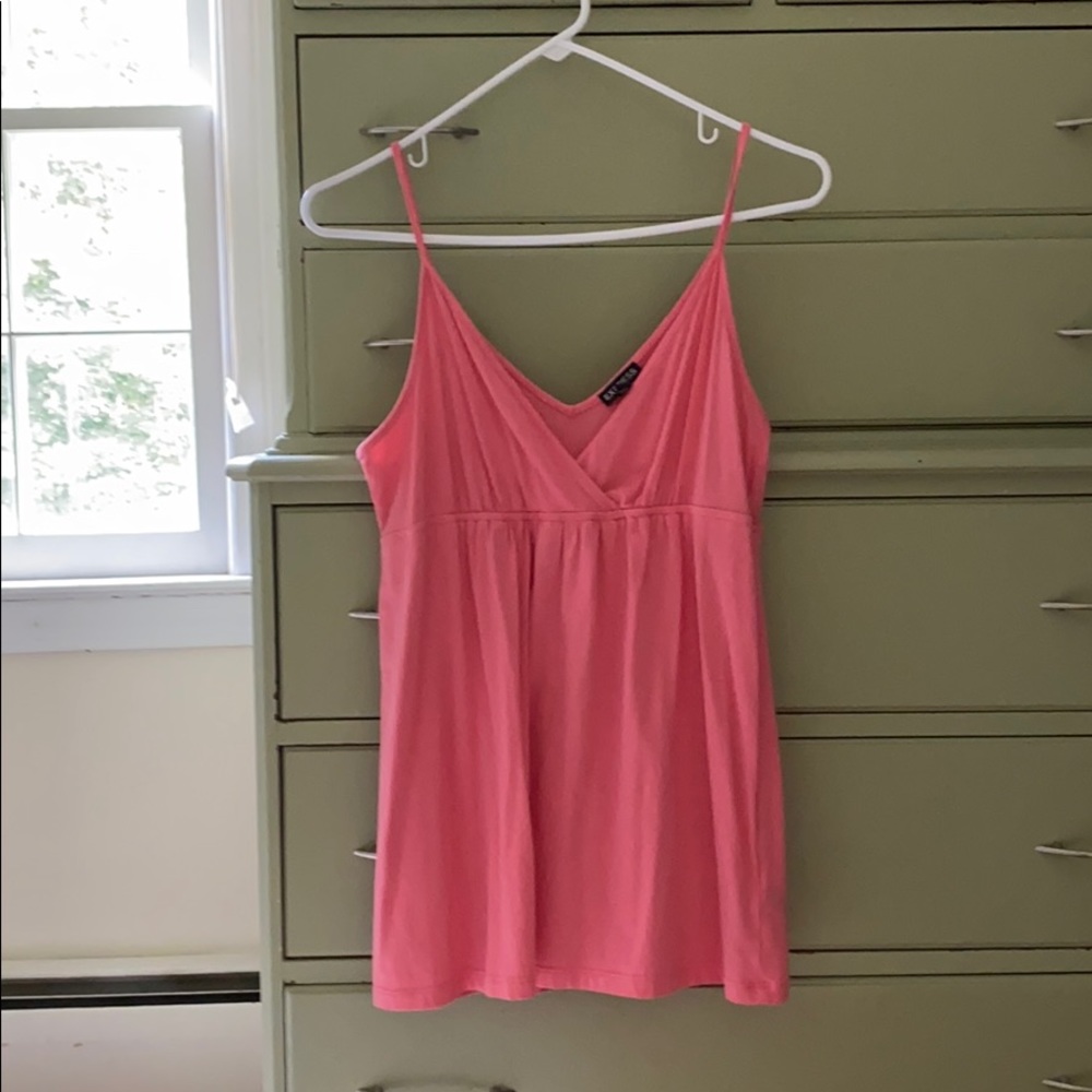 EXPRESS V Cut Tank Top